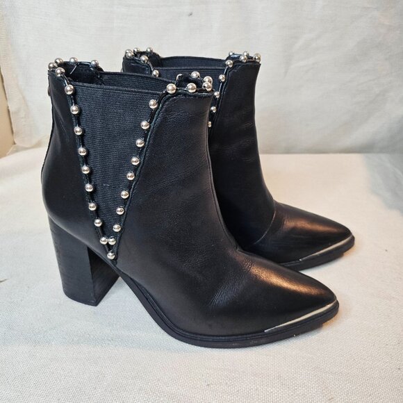 Steve Madden Cade Black Leather Studded Boots - Size 6 - Picture 3 of 8